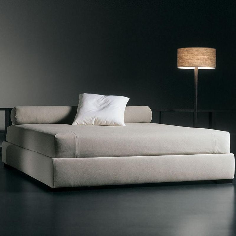 Meridiani Кровать Derek от Meridiani
