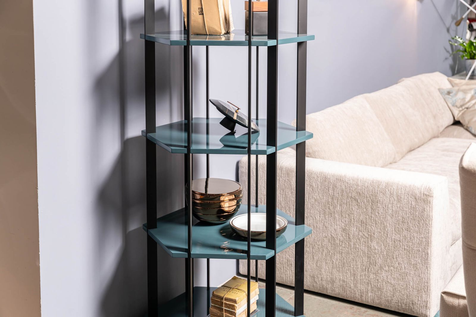 Meridiani Стеллаж Sebastian от Meridiani — в интерьере