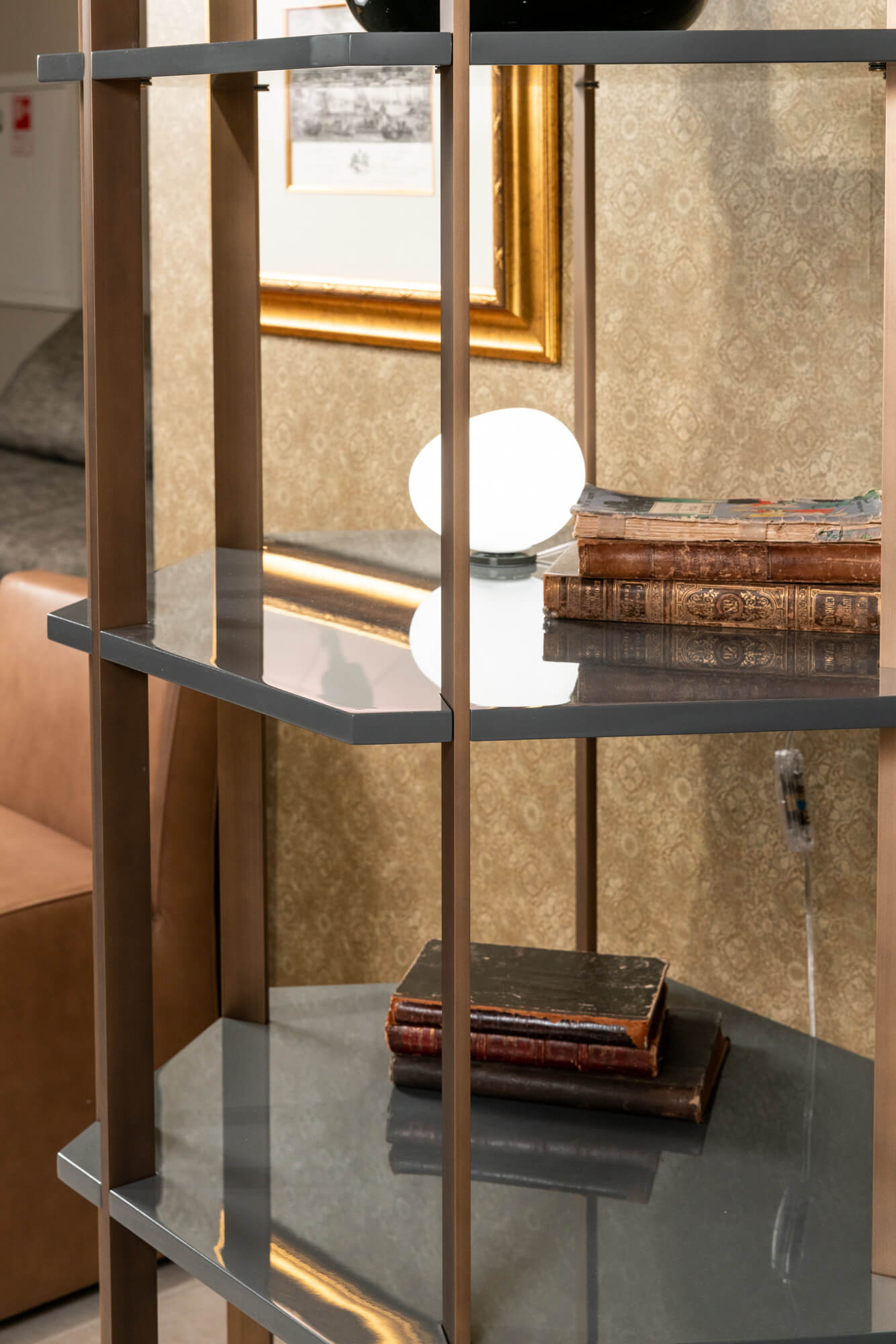 Meridiani Стеллаж Sebastian от Meridiani — в интерьере