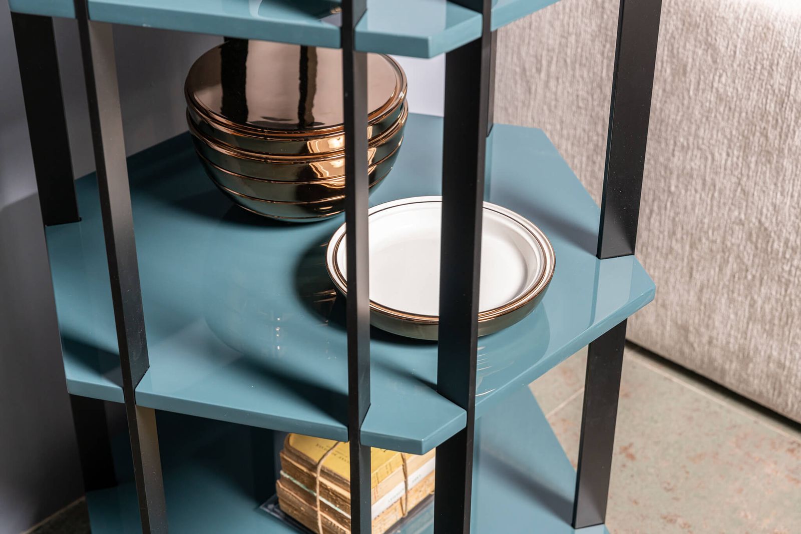 Meridiani Стеллаж Sebastian от Meridiani — в интерьере