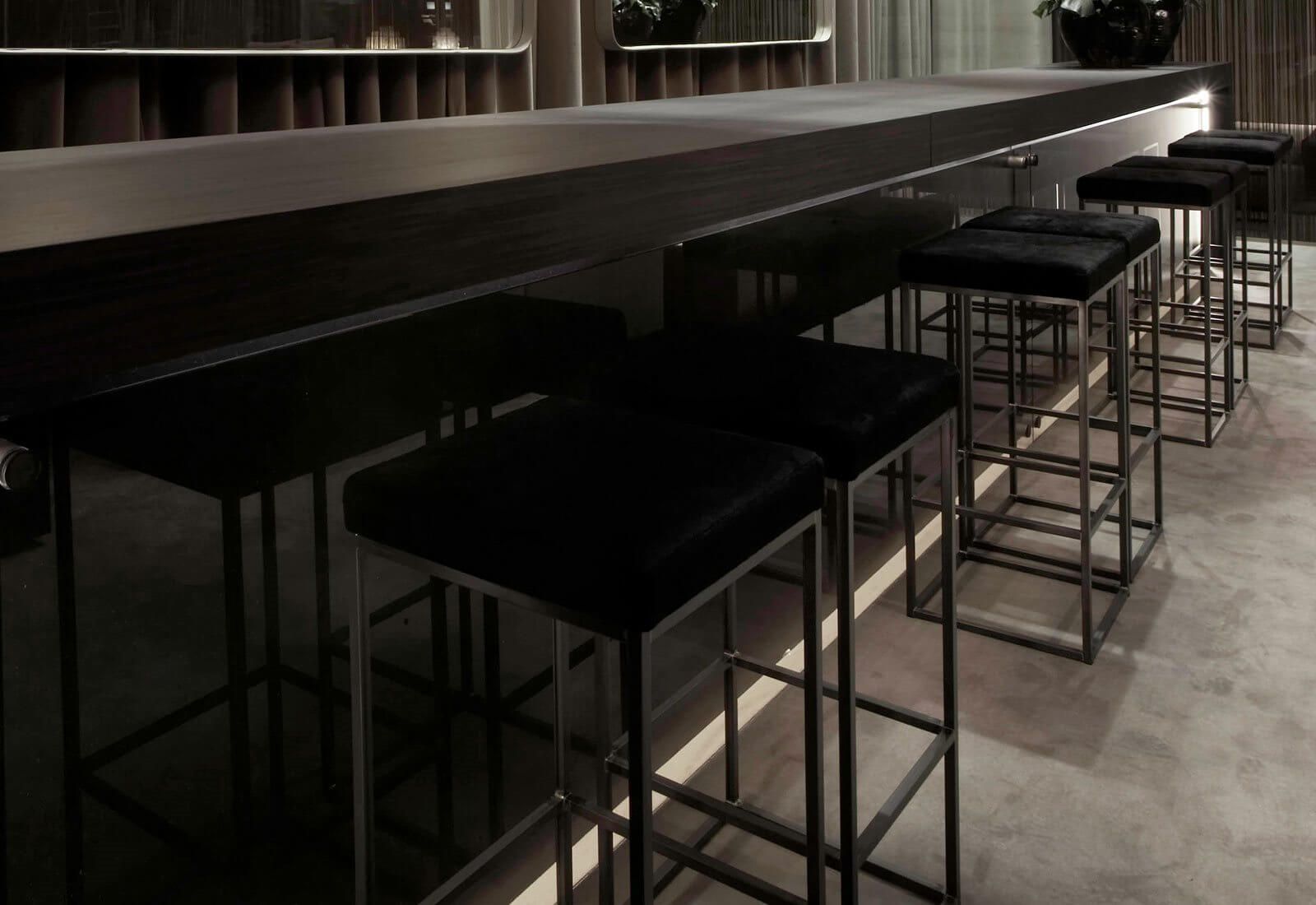 Meridiani Барный стул Hardy от Meridiani — в интерьере