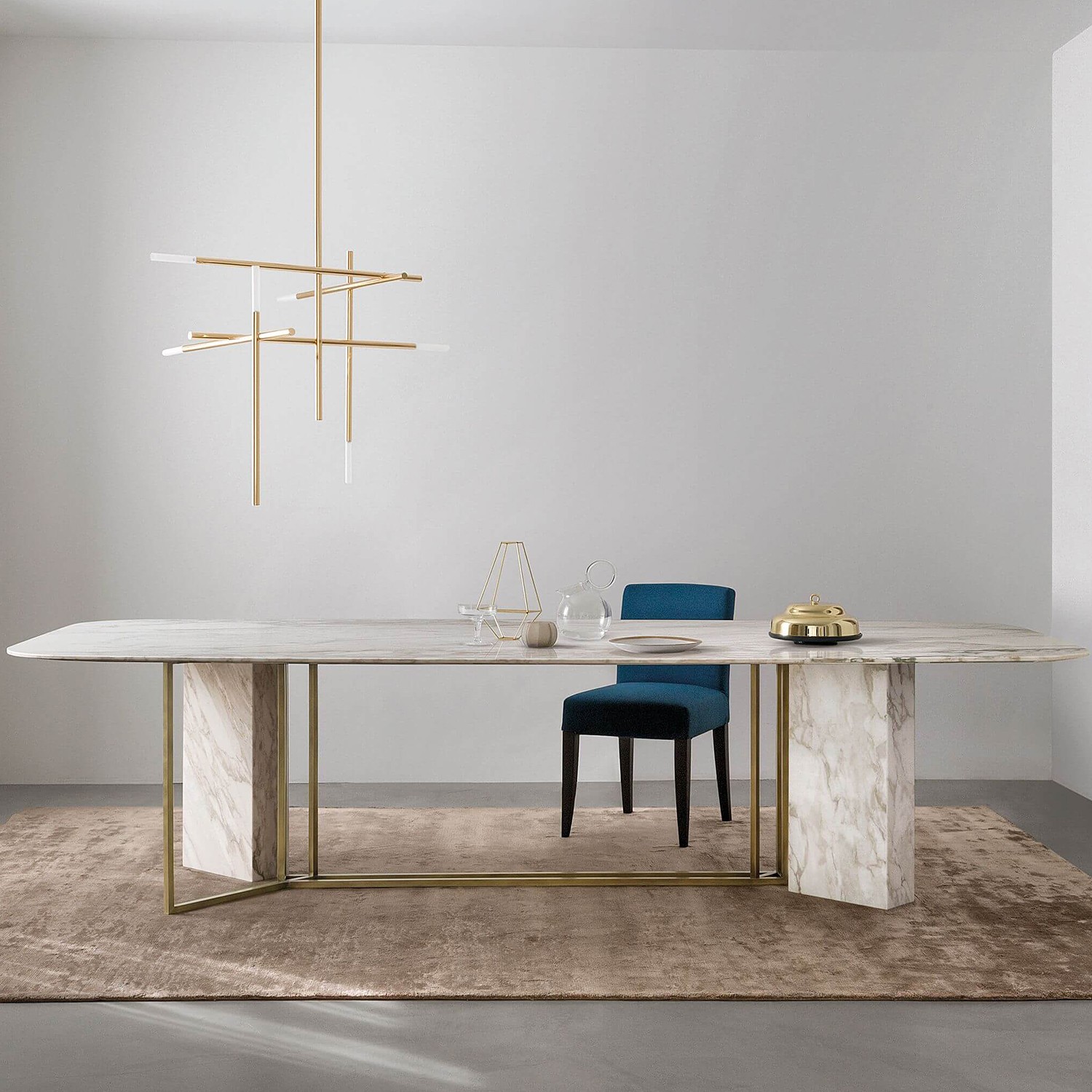 Meridiani Стол Plinto Y2W от Meridiani — в интерьере