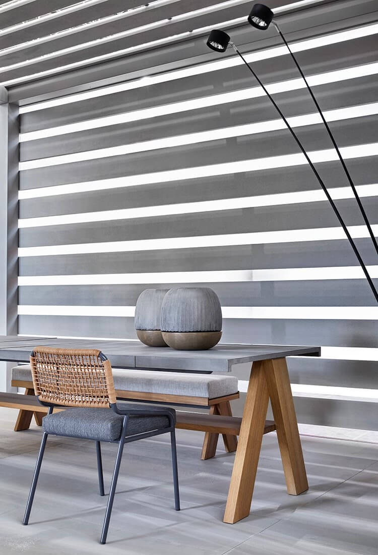 Meridiani Уличная скамья Joi Bench от Meridiani — в интерьере