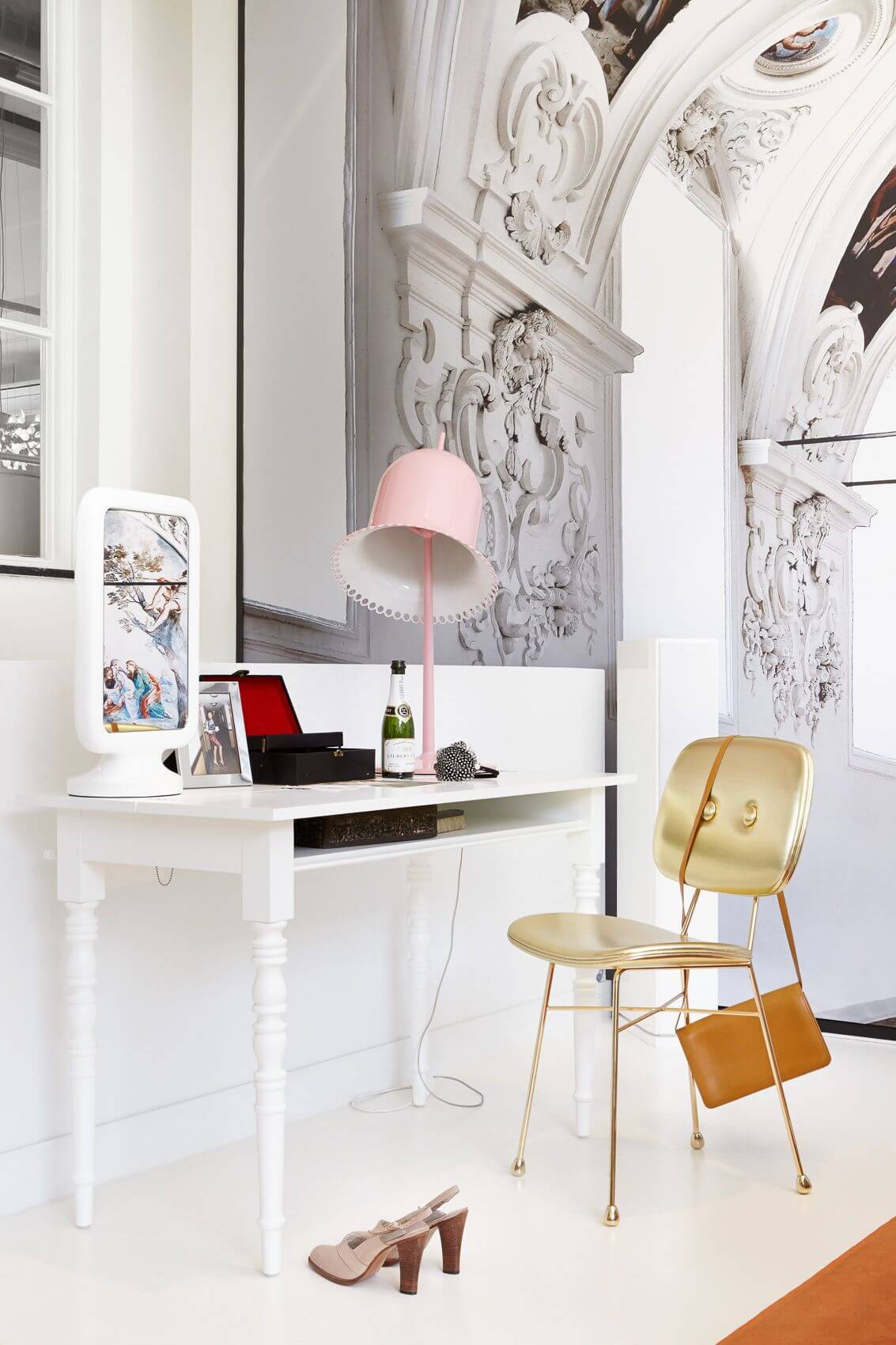 Moooi Стул The Golden Chair от Moooi — в интерьере