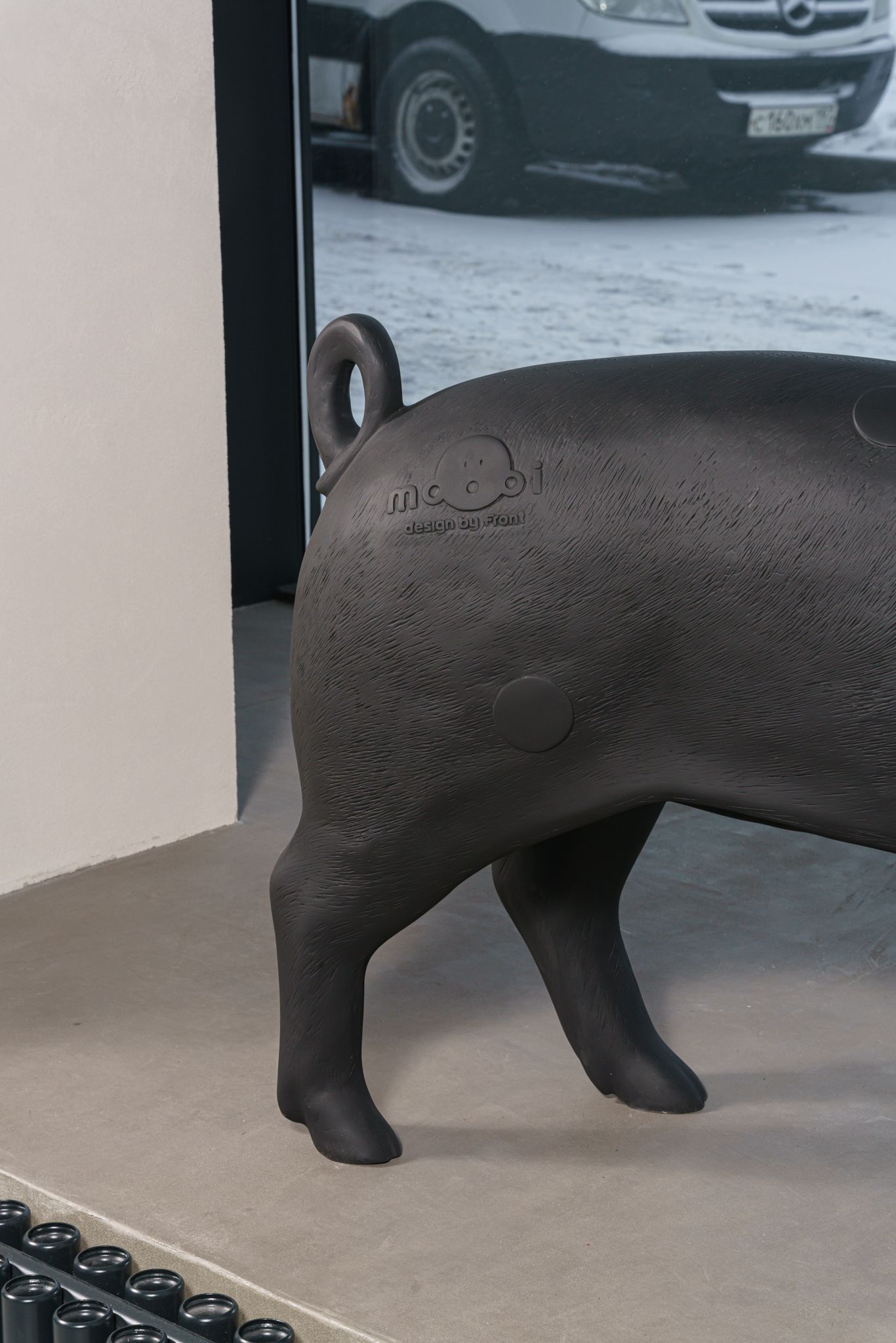 Moooi Журнальный столик Pig Table от Moooi — в интерьере