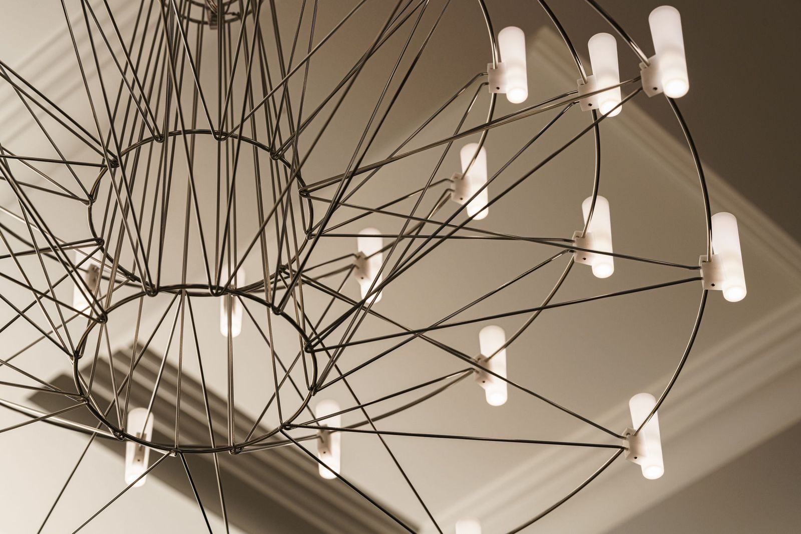 Moooi Люстра Coppelia от Moooi — в интерьере