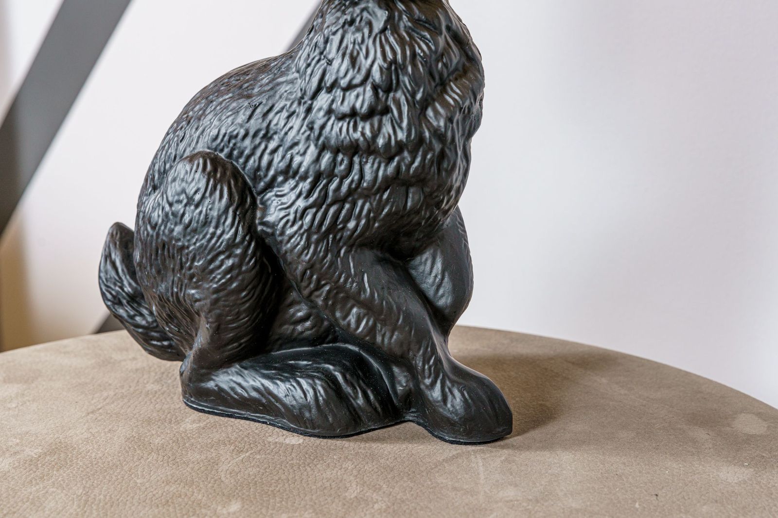 Moooi Настольная лампа Rabbit Lamp от Moooi — в интерьере