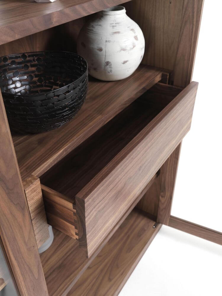 Riva 1920 Буфет Kyoto Glass Cabinet от Riva 1920 — в интерьере
