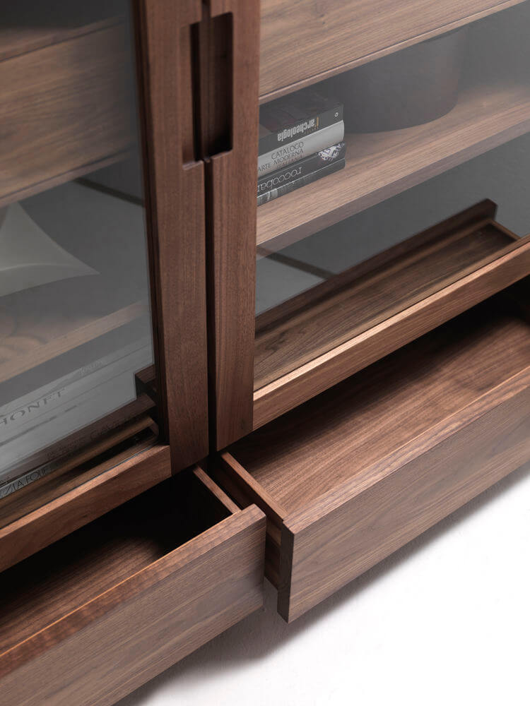 Riva 1920 Витрина Colonia 2013 от Riva 1920 — в интерьере
