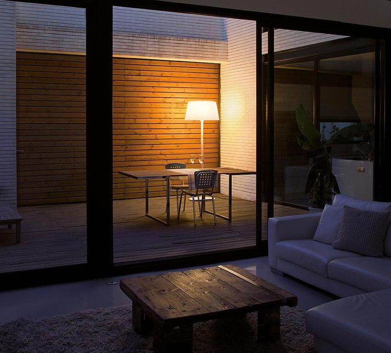 Vibia Садово-парковый светильник Plis Outdoor 4030/35 от Vibia — в интерьере