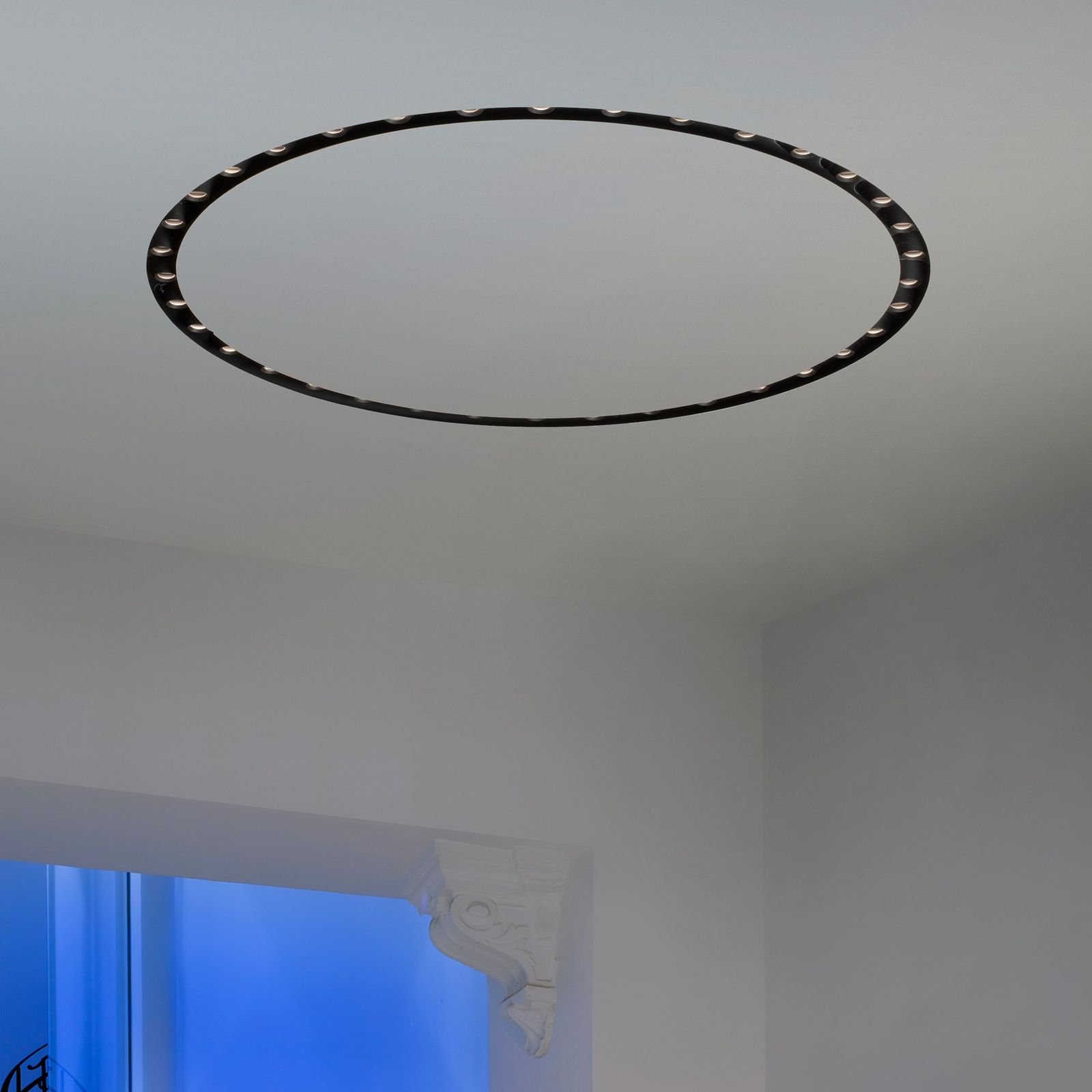 Flos Потолочный светильник Circle of Light от Flos — в интерьере