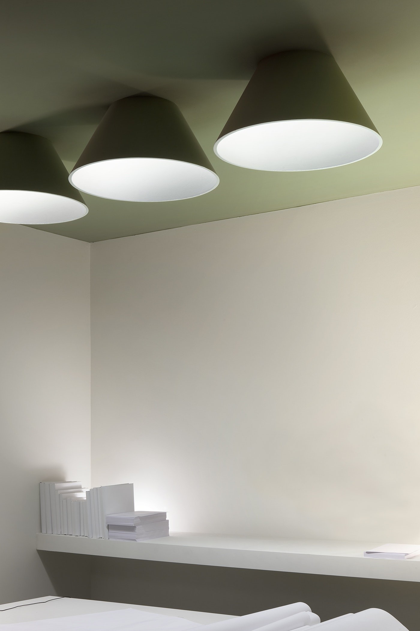 Flos Потолочный светильник USL Out от Flos — в интерьере