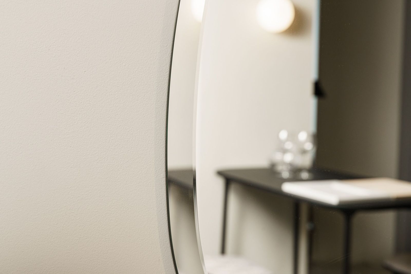 Cattelan Italia Зеркало Hawaii от Cattelan Italia — в интерьере