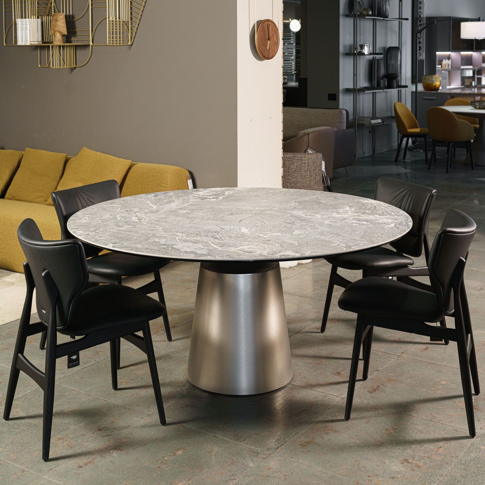 Cattelan Italia Стол Yoda Keramik Round KM13 Arenal от Cattelan Italia — в интерьере