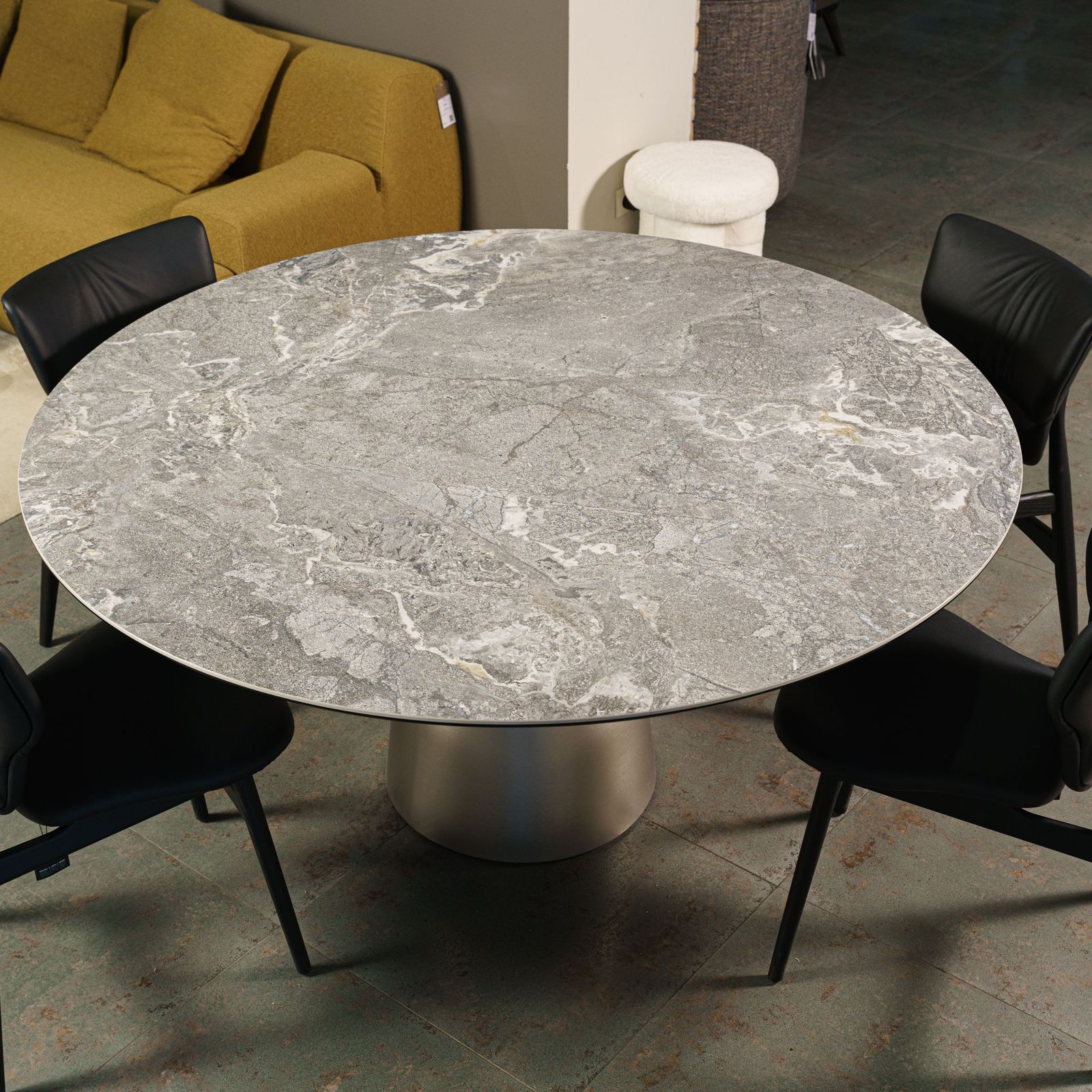 Cattelan Italia Стол Yoda Keramik Round KM13 Arenal от Cattelan Italia — в интерьере