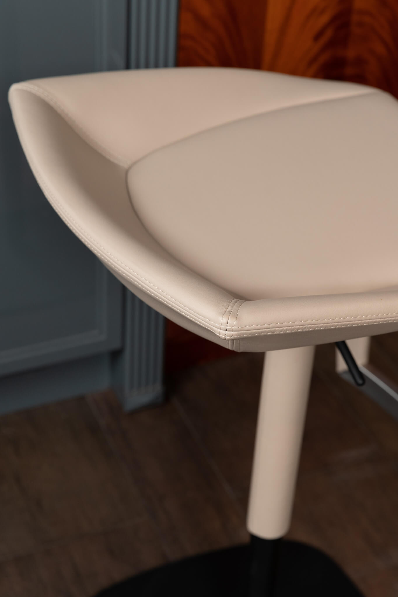 Draenert Барный стул 2081 Barhocker Leaf от Draenert — в интерьере