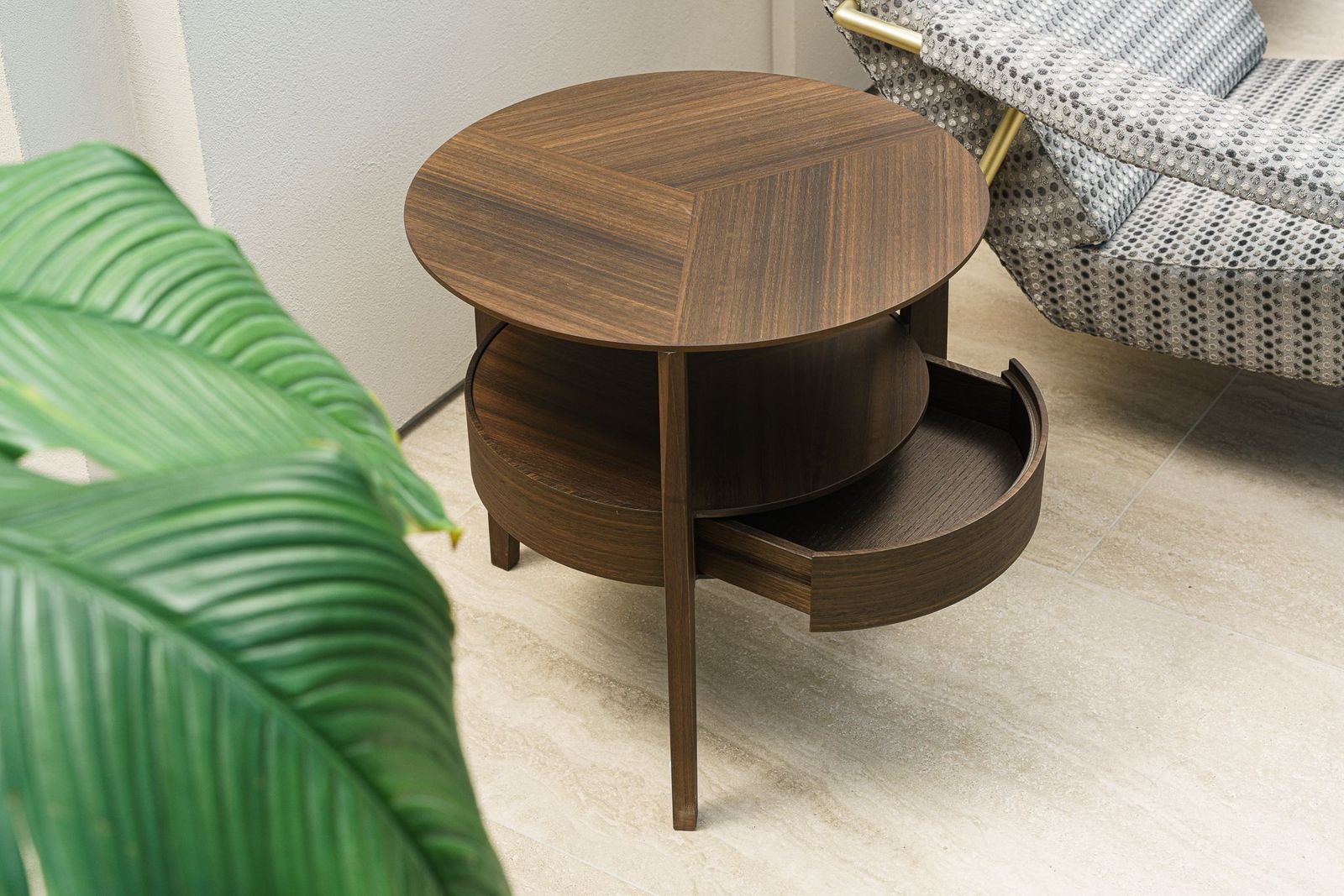 Molteni&C Прикроватный столик с ящиком When Eucalyptus / Oak Black от Molteni & C — в интерьере