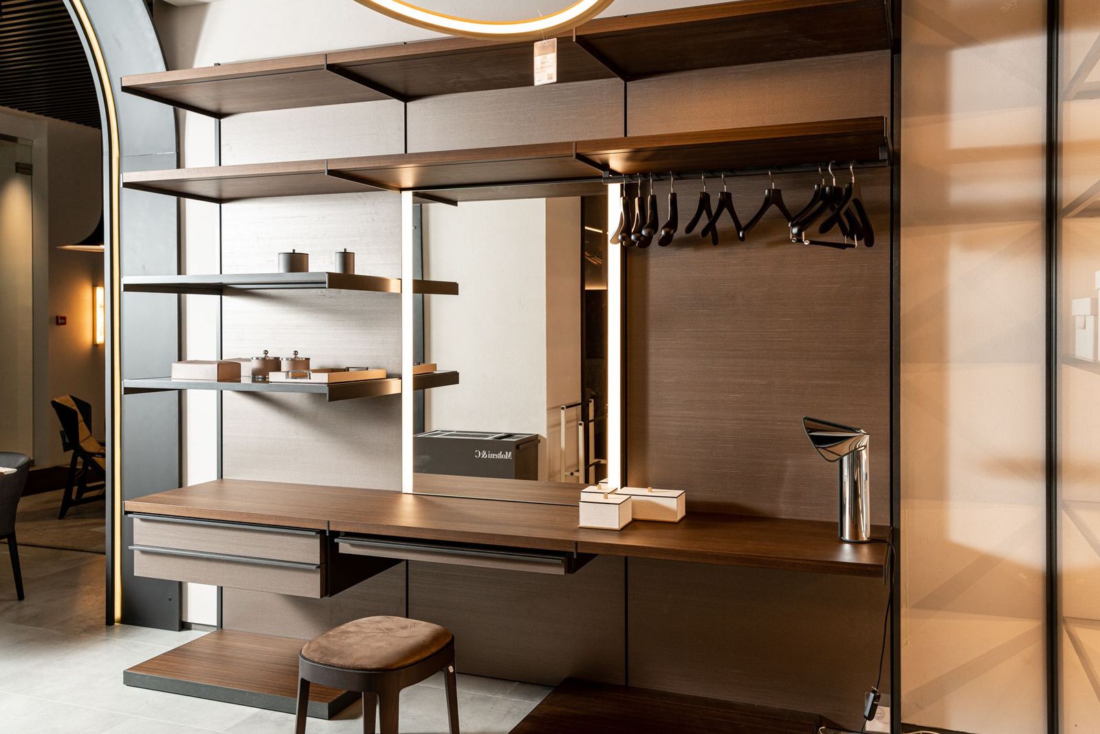 Molteni&C Открытая гардеробная Master Dressing от Molteni & C — в интерьере