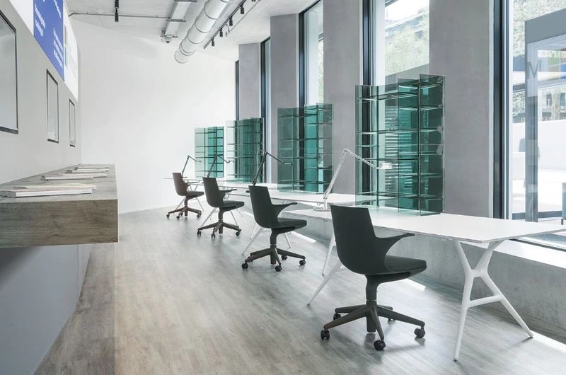 Kartell Кресло Spoon Chair от Kartell — в интерьере