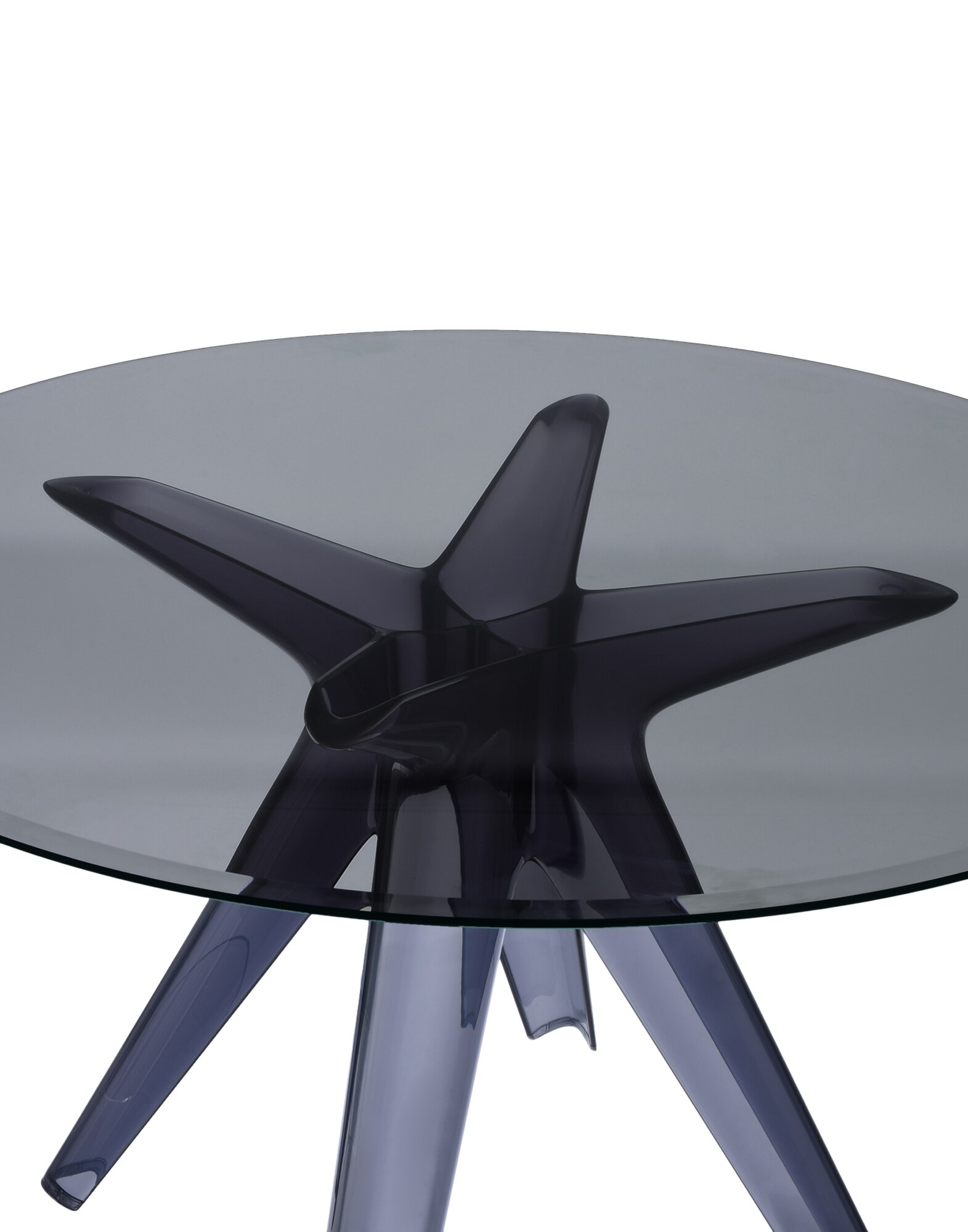 Kartell Стол Sir Gio от Kartell — в интерьере