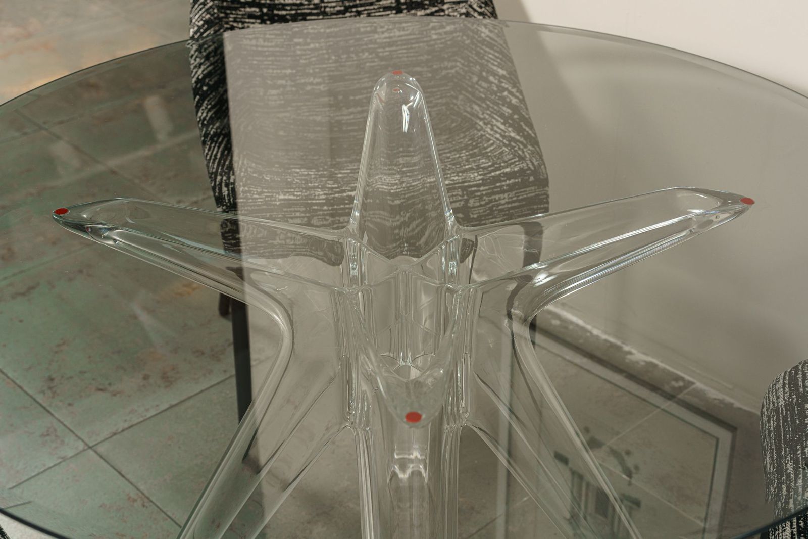 Kartell Стол Sir Gio от Kartell — в интерьере