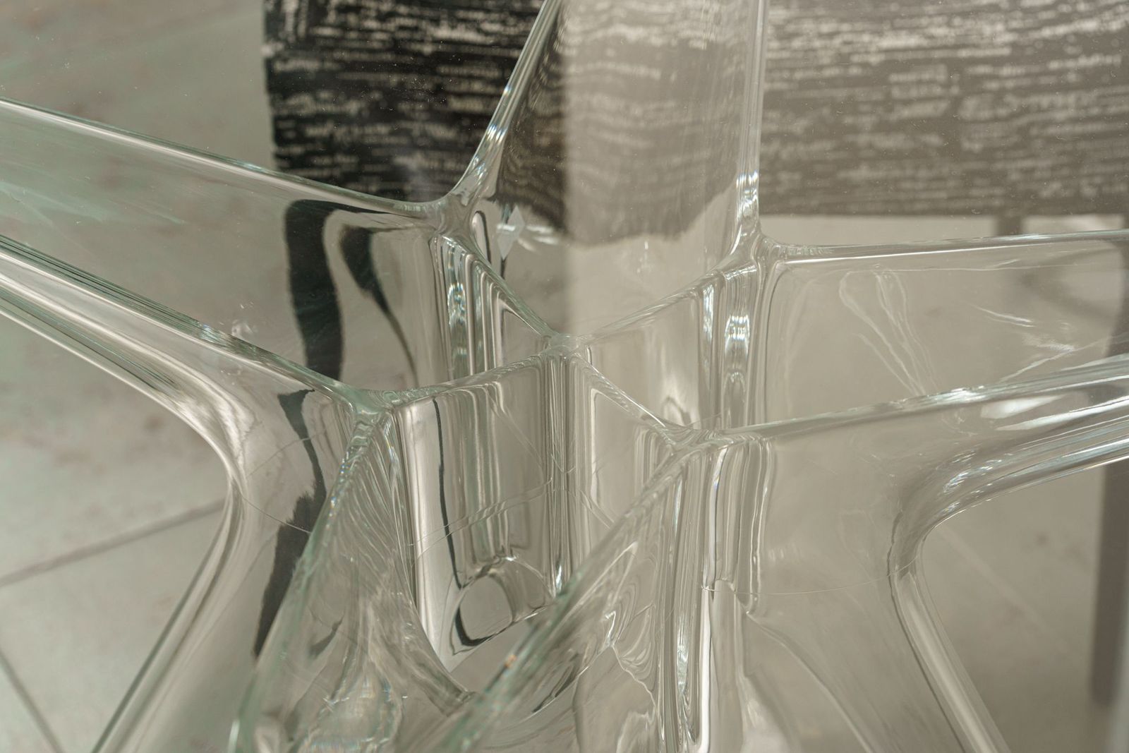 Kartell Стол Sir Gio от Kartell — в интерьере