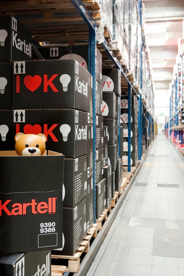 Kartell Настольная лампа Toy от Kartell — в интерьере