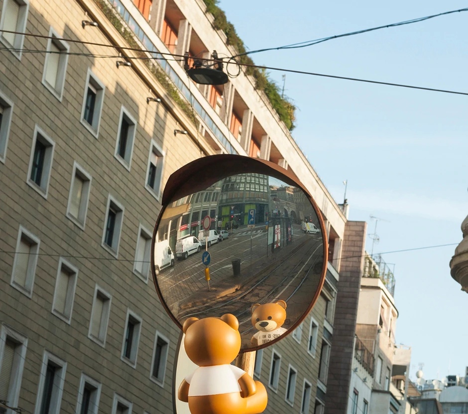 Kartell Настольная лампа Toy от Kartell — в интерьере