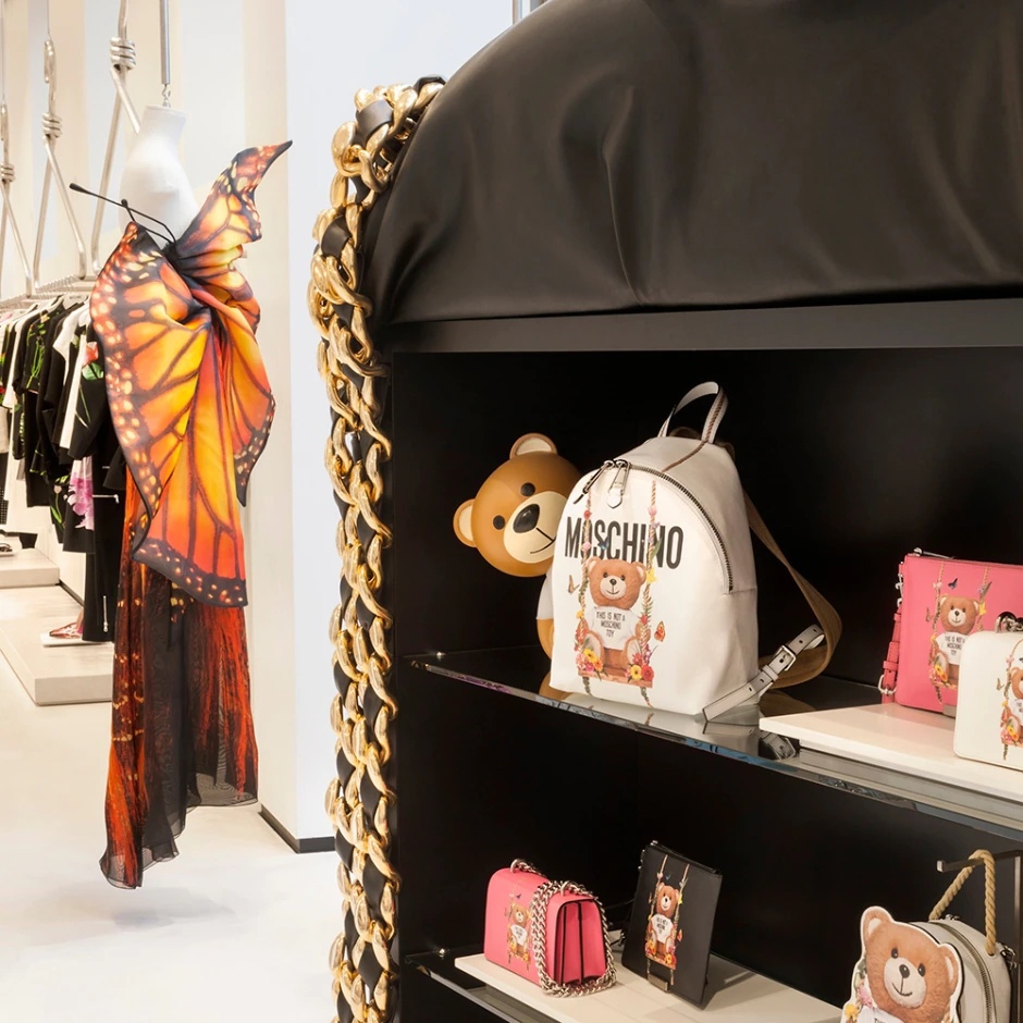 Kartell Настольная лампа Toy от Kartell — в интерьере