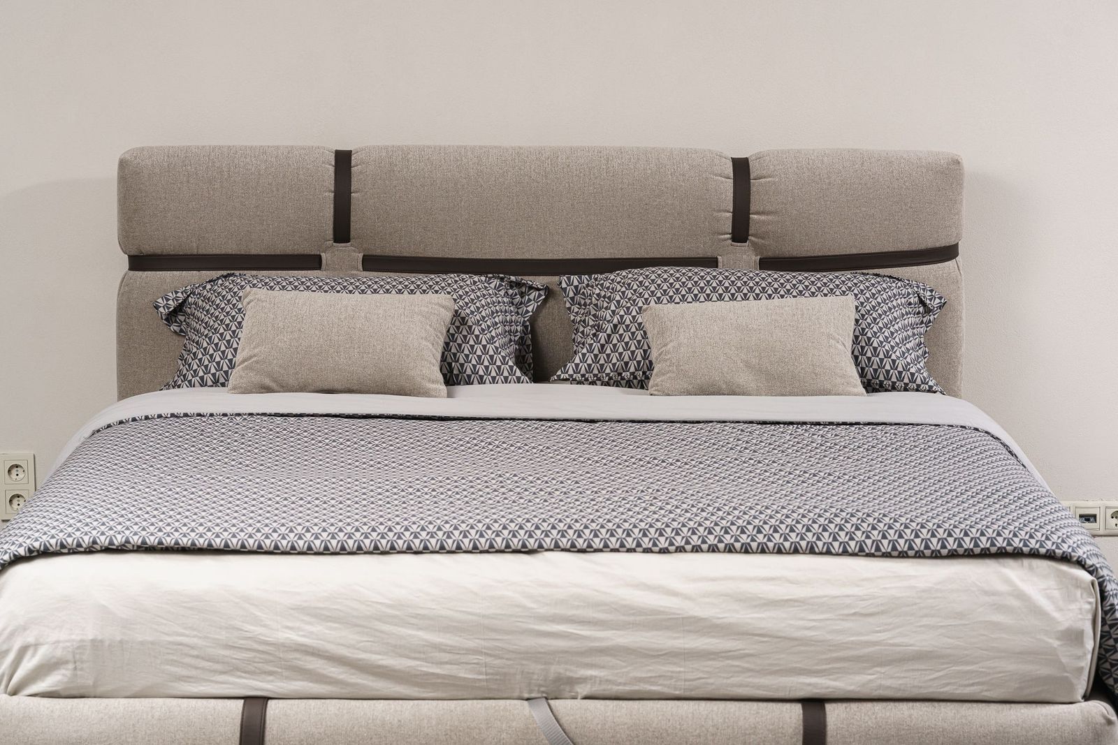 Flou Кровать New Bond Mason 781 от Flou — в интерьере