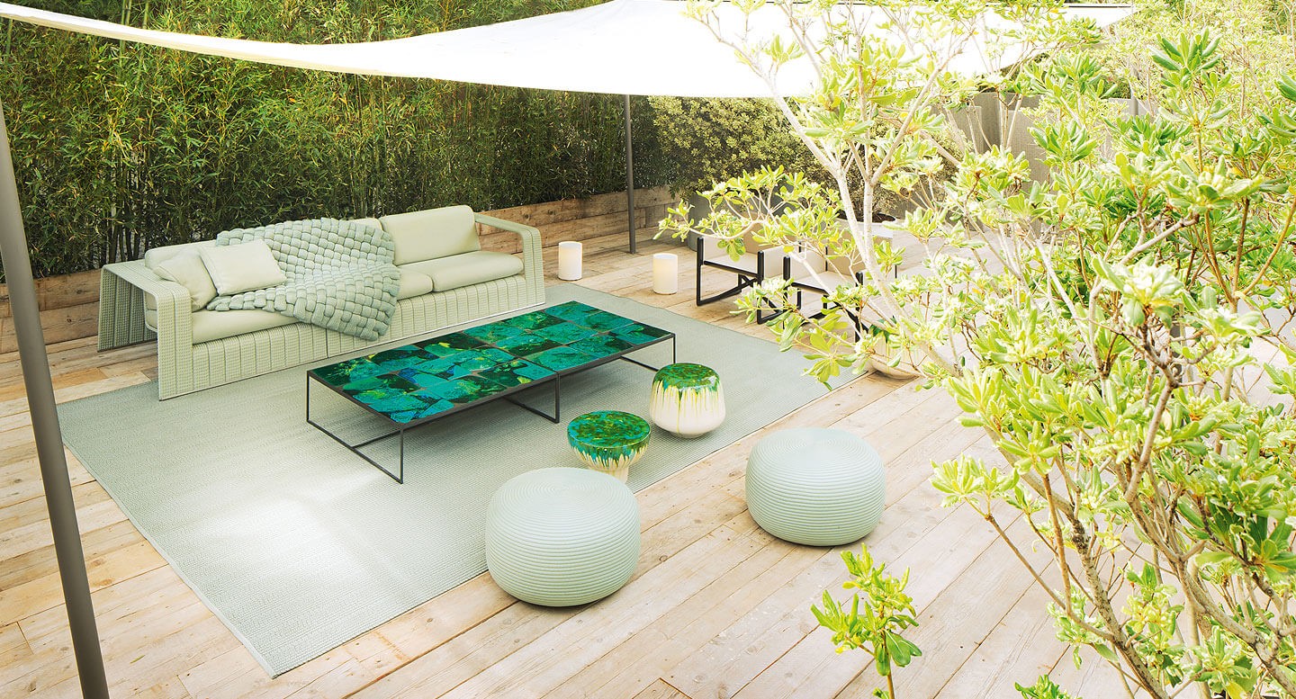 Paola Lenti Уличный журнальный столик Sciara от Paola Lenti — в интерьере