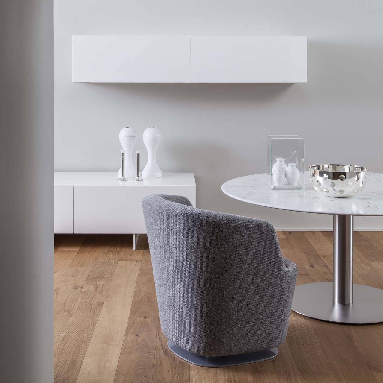 Cappellini Подвесной шкаф Aviolux от Cappellini — в интерьере