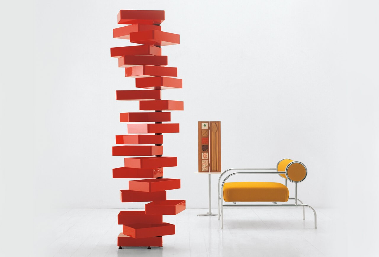 Cappellini Высокий комод Revolving cabinet от Cappellini — в интерьере