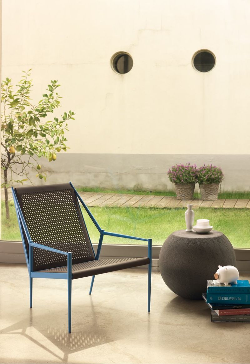 Cappellini Журнальный столик Bong lava stone finish от Cappellini — в интерьере