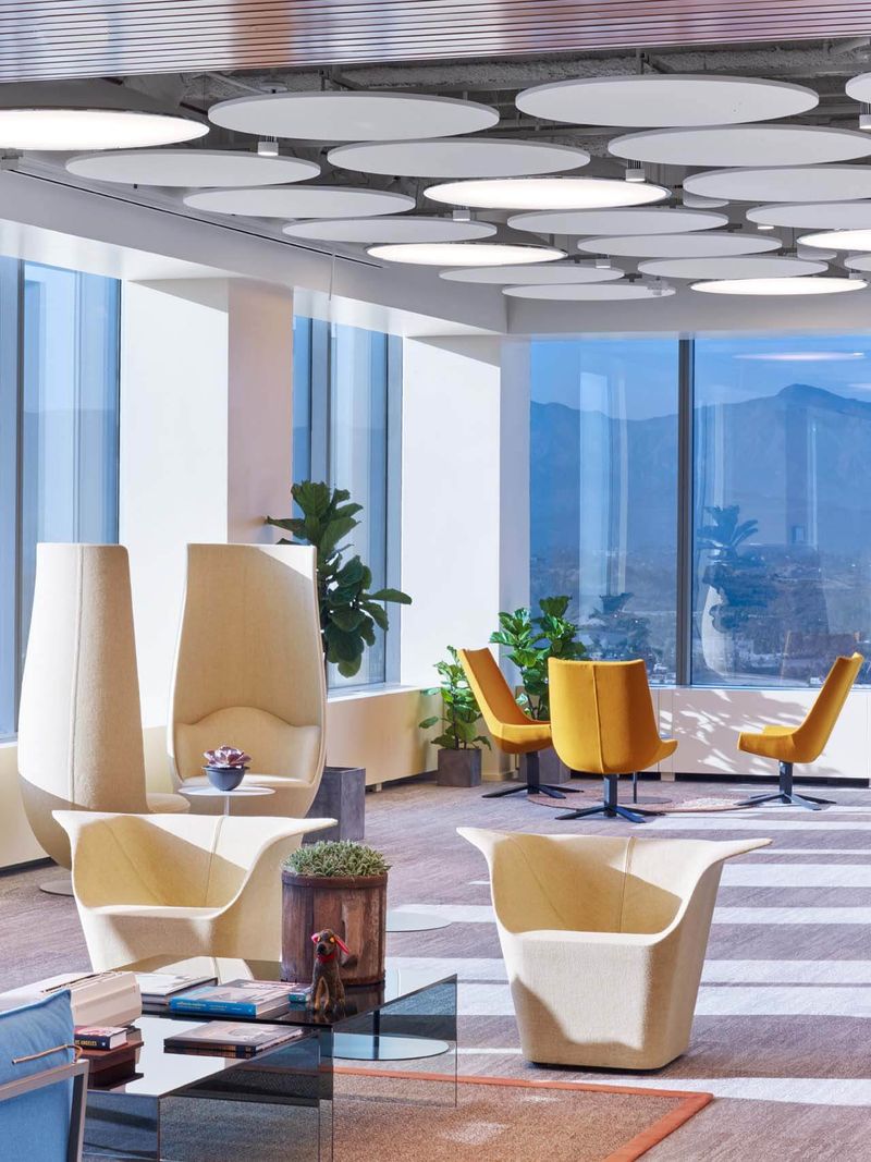 Cappellini Журнальный столик Smoke от Cappellini — в интерьере