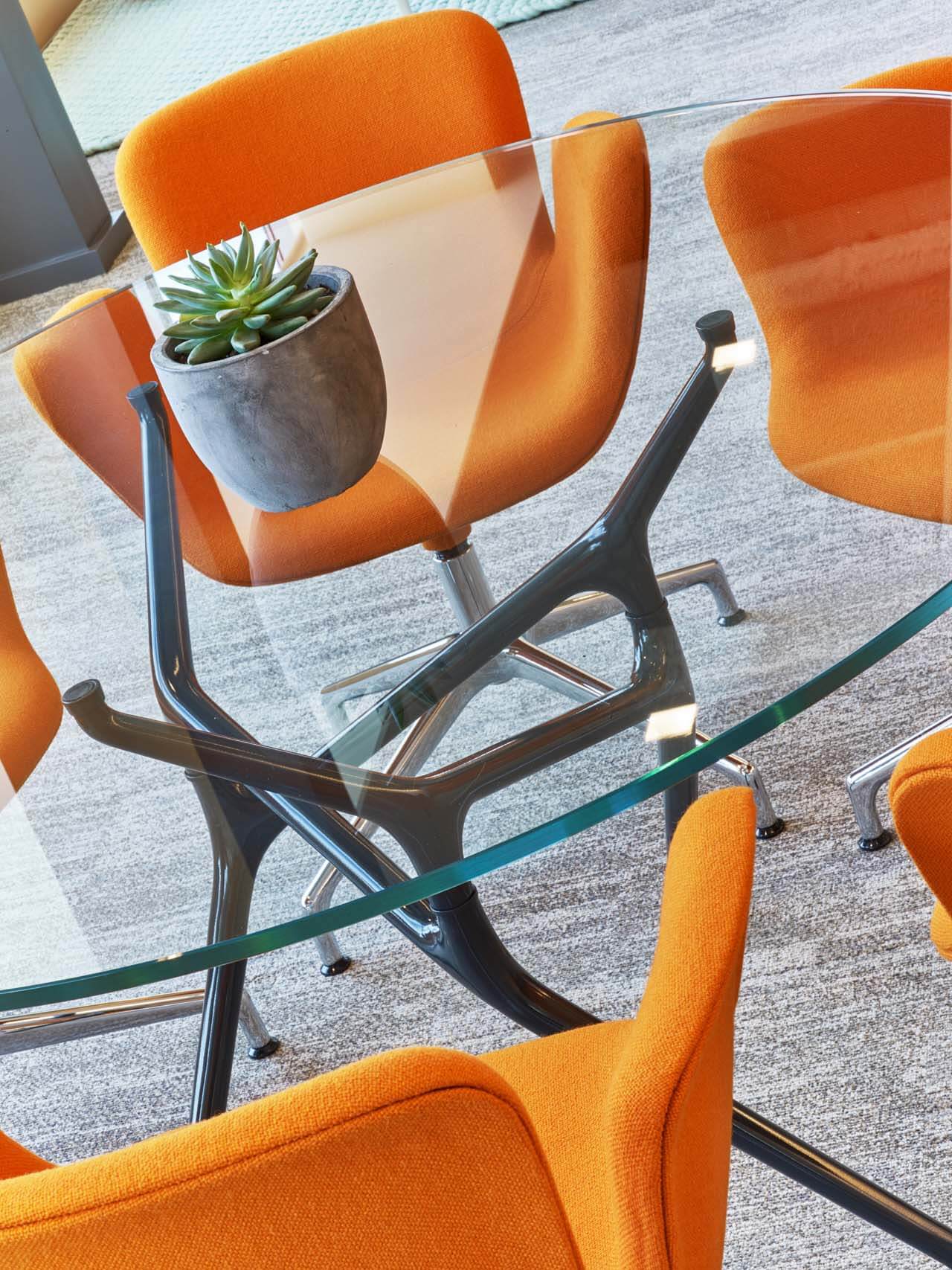 Cappellini Кресло Juli от Cappellini — в интерьере