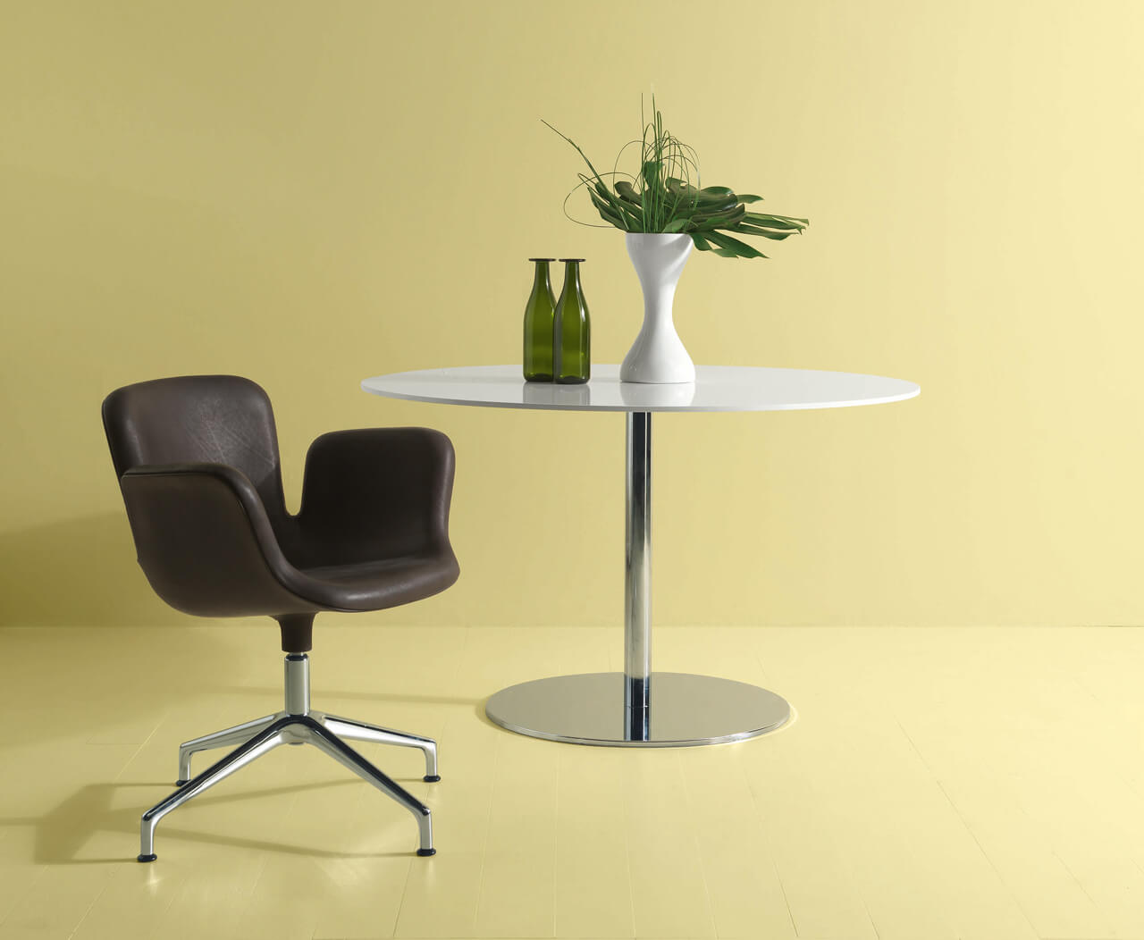 Cappellini Кресло Juli от Cappellini — в интерьере