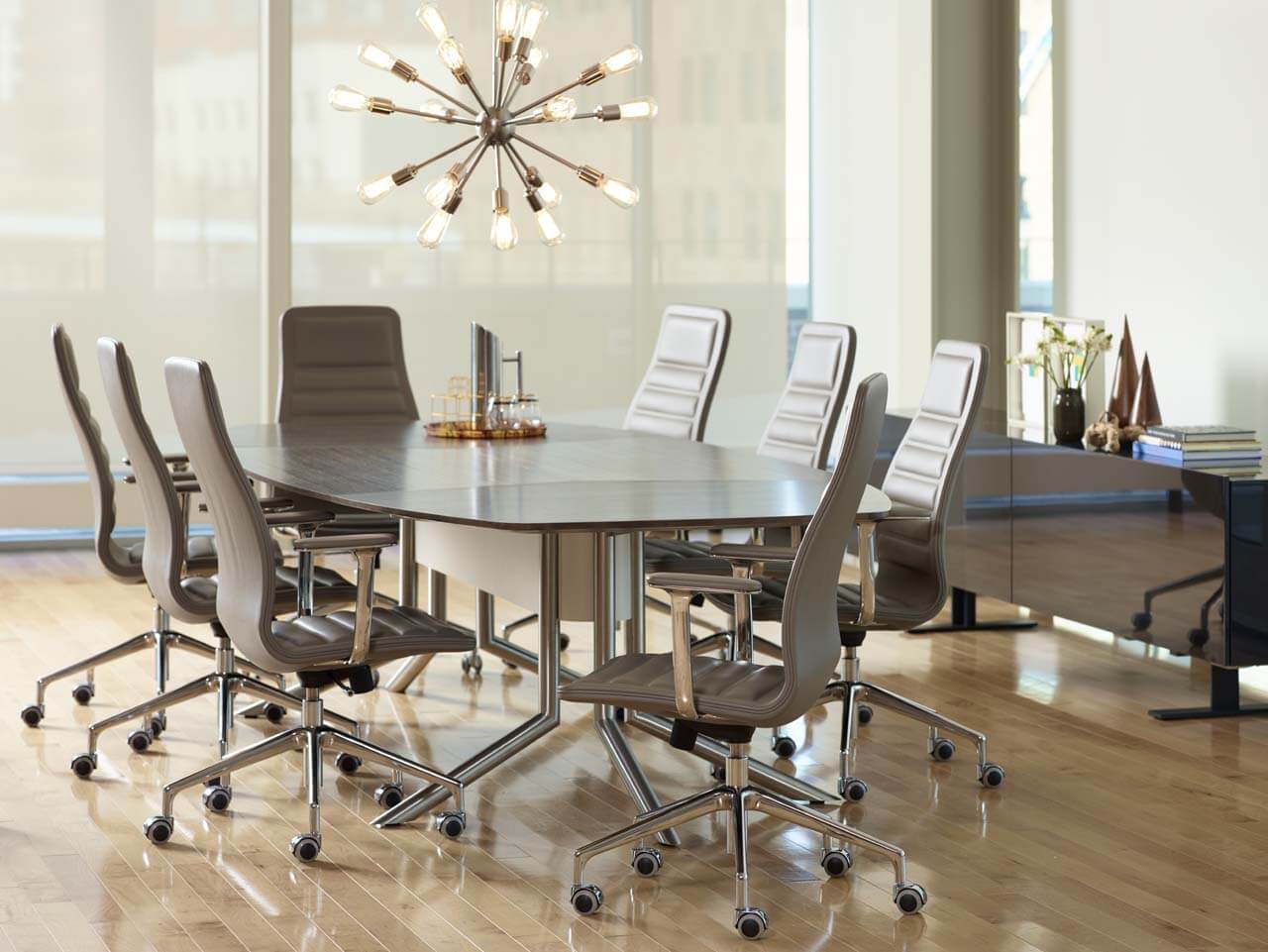 Cappellini Рабочее кресло Lotus low medium high от Cappellini — в интерьере