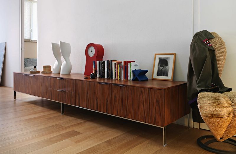 Cappellini Ваза Black/White от Cappellini — в интерьере