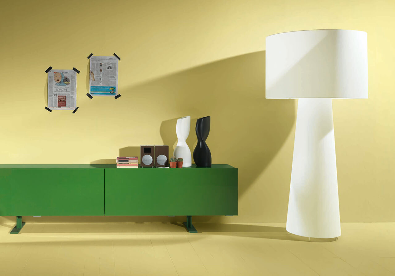 Cappellini Ваза Black/White от Cappellini — в интерьере