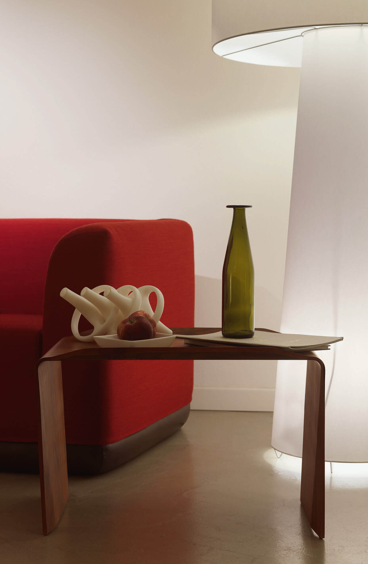 Cappellini Ваза Monofiore от Cappellini — в интерьере