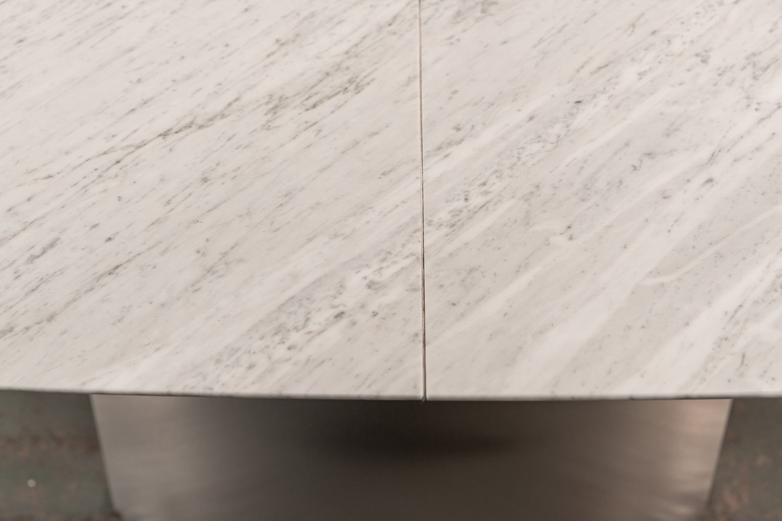 Draenert Стол Adler II 1224 Stone Carrara от Draenert — в интерьере