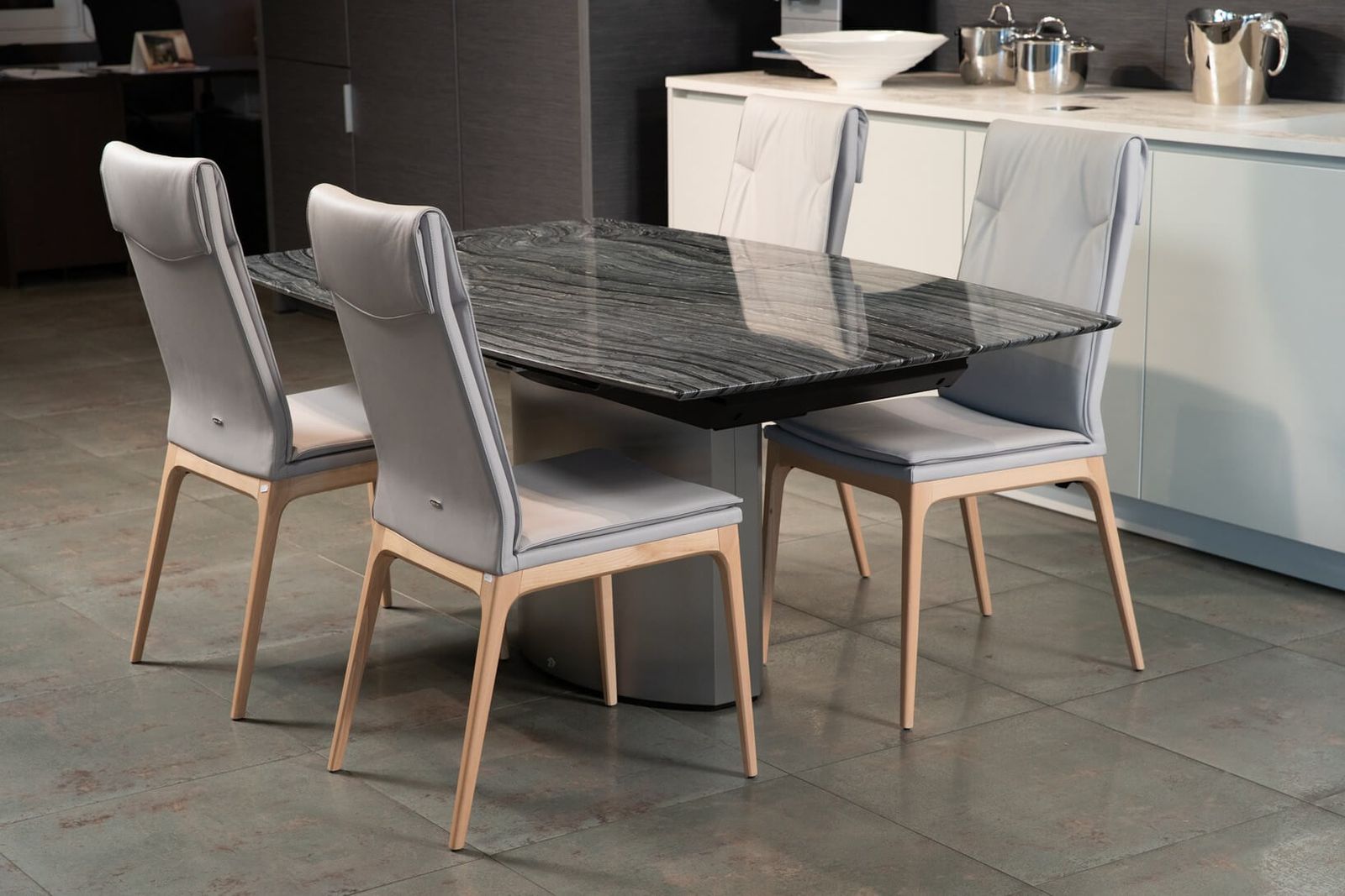 Draenert Стол Adler II 1224 Stone Carrara от Draenert — в интерьере