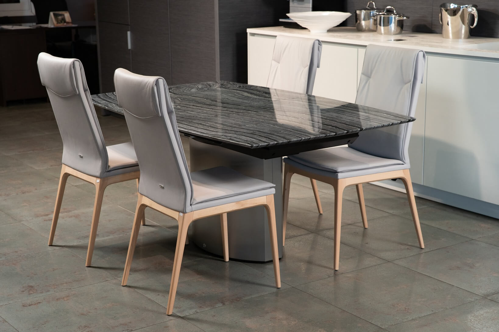 Draenert Стол Adler II 1224 Stone Carrara от Draenert — в интерьере