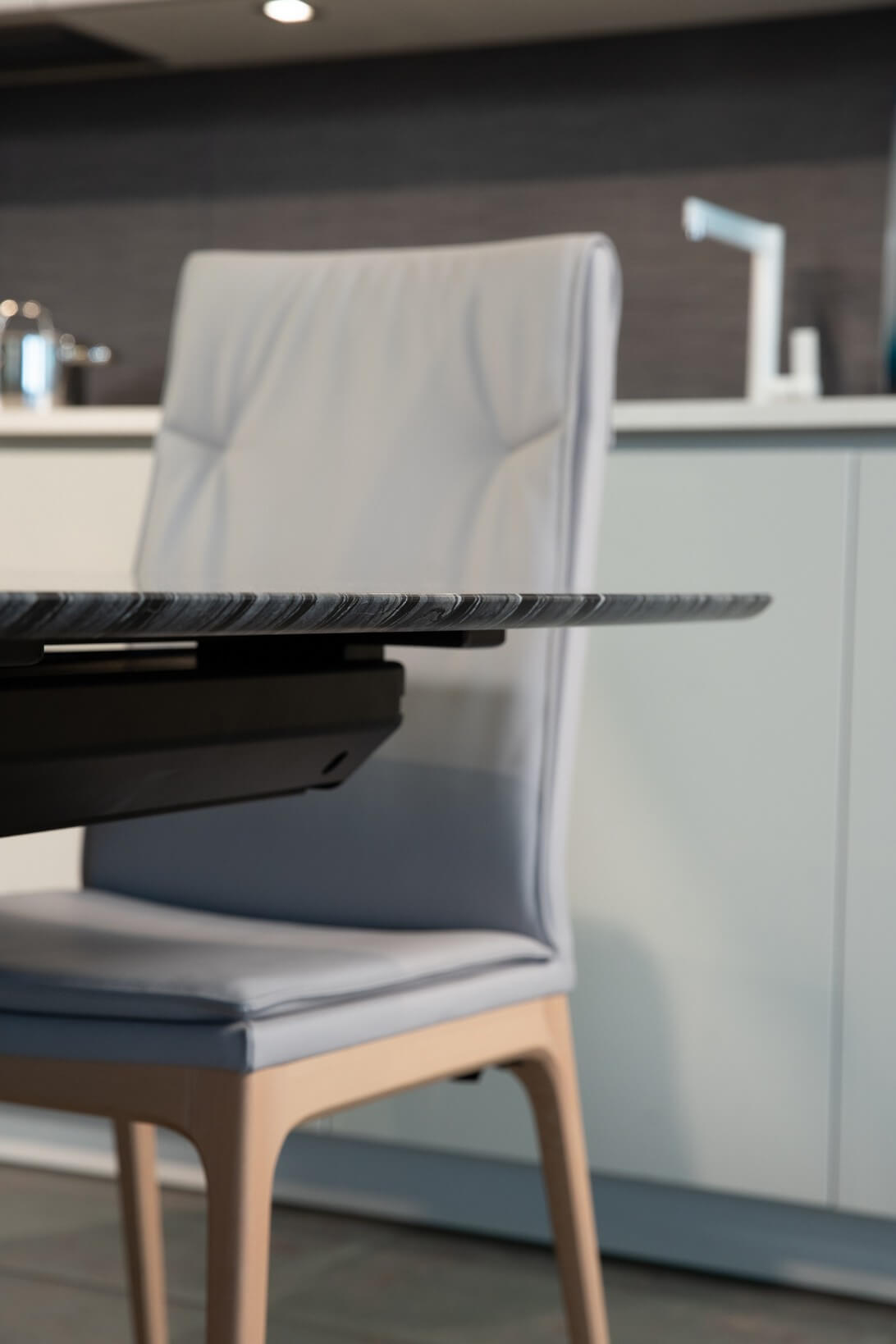 Draenert Стол Adler II 1224 Stone Carrara от Draenert — в интерьере