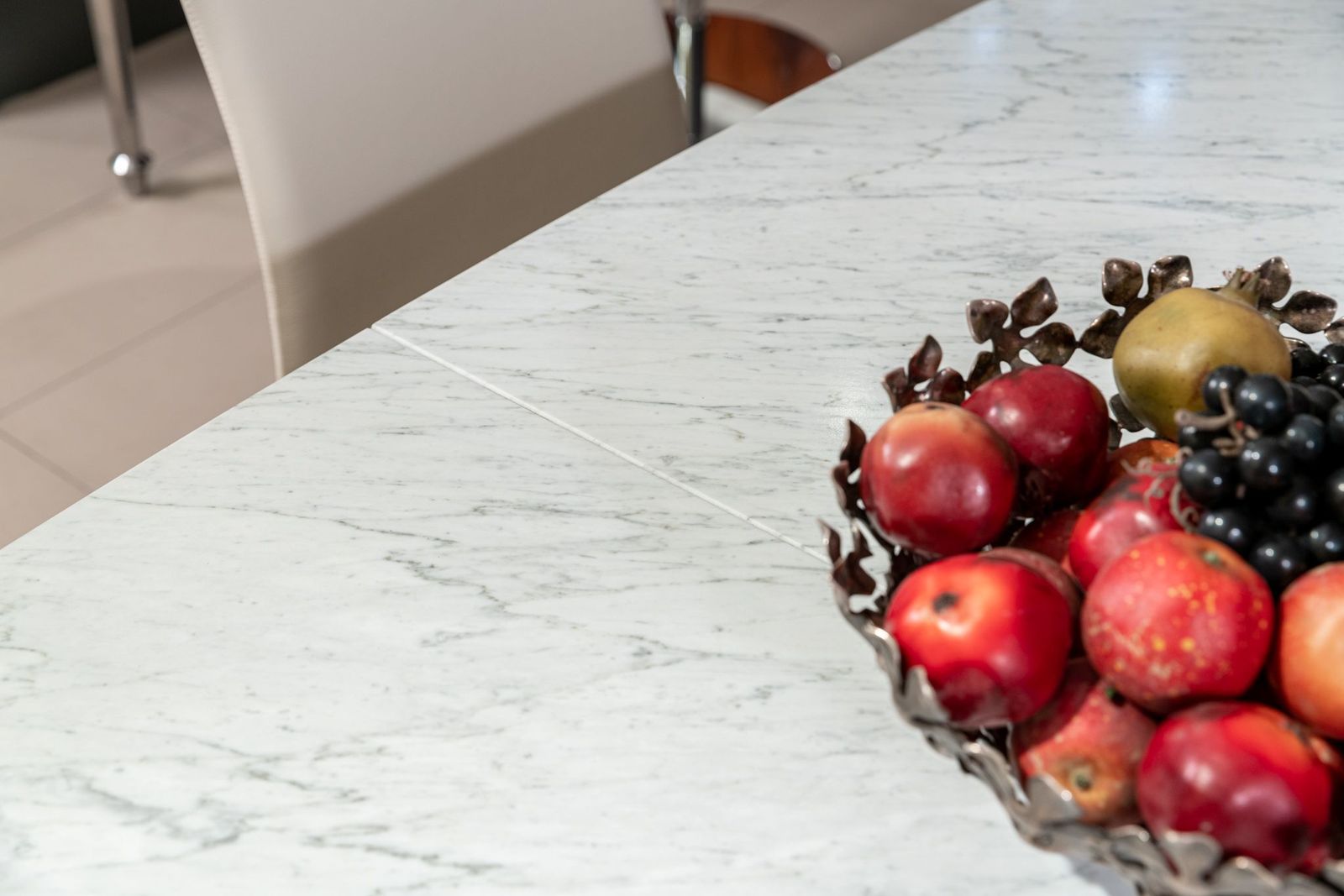 Draenert Стол Adler II 1224 Stone Carrara от Draenert — в интерьере