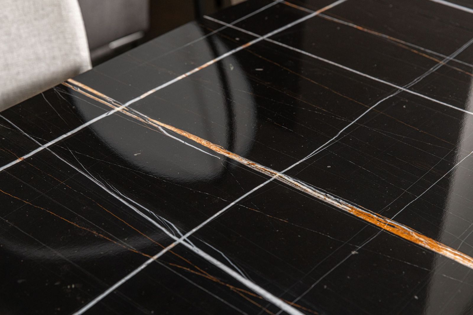 Draenert Раскладной стол Fontana 1460 Sahara Noir от Draenert — в интерьере