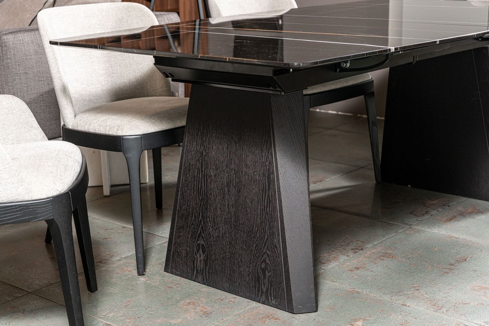 Draenert Раскладной стол Fontana 1460 Sahara Noir от Draenert — в интерьере