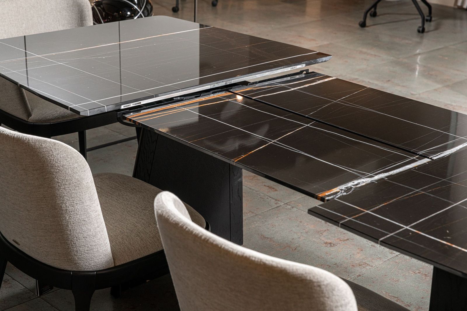 Draenert Раскладной стол Fontana 1460 Sahara Noir от Draenert — в интерьере