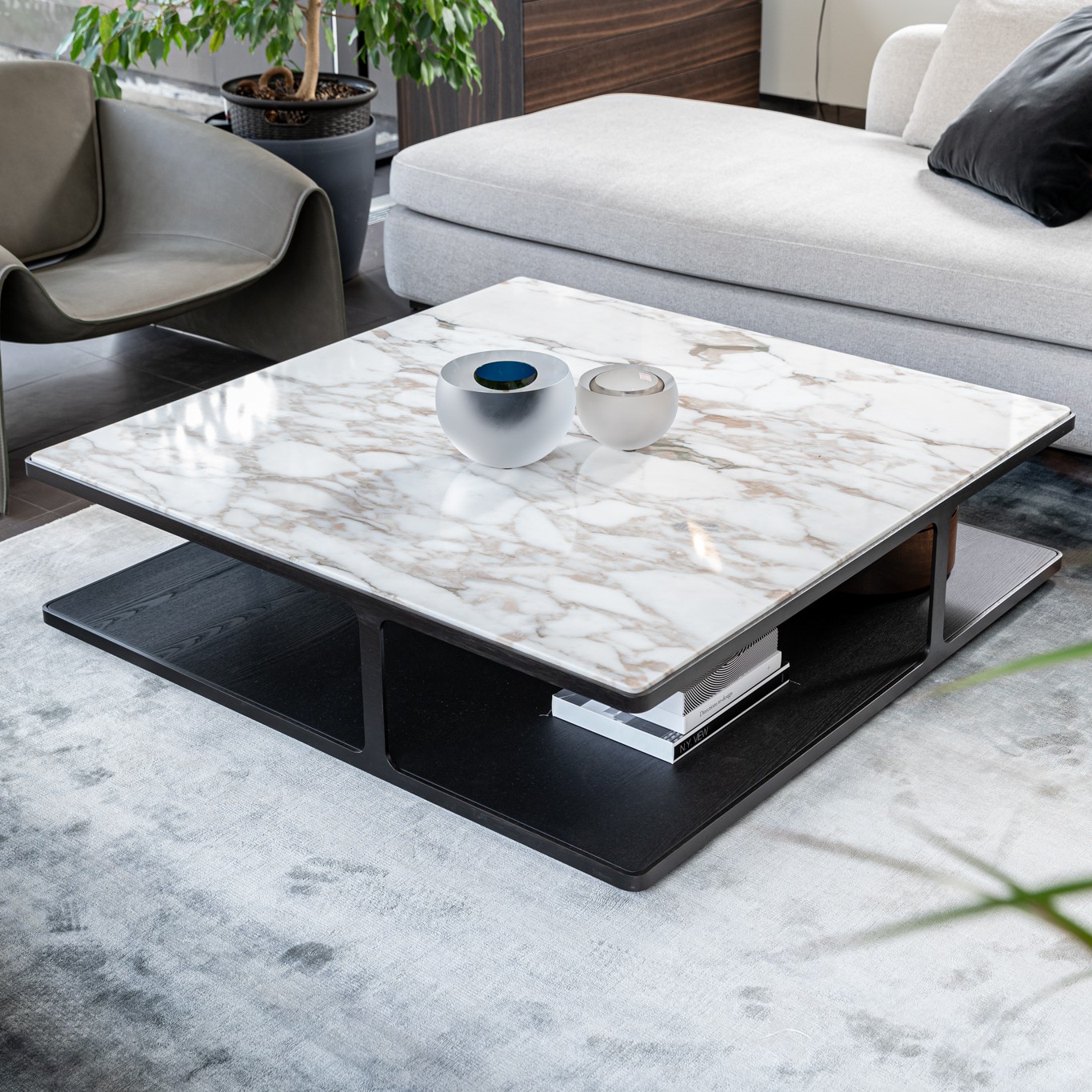 Poliform Журнальный столик Creek Square от Poliform — в интерьере
